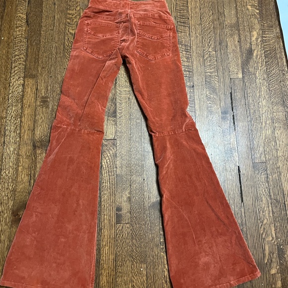 Free People We The Free Pull On Corduroy Flare Pants Burnt Orange Size 24 - Picture 6 of 7